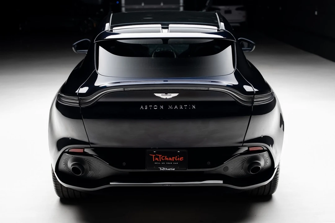 2021 Aston Martin DBX - Image 24 of 31