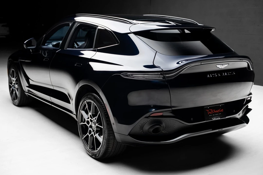 2021 Aston Martin DBX - Image 23 of 31