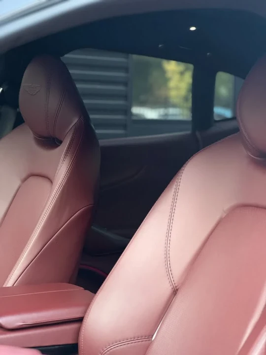2021 Aston Martin DBX - Image 6 of 7