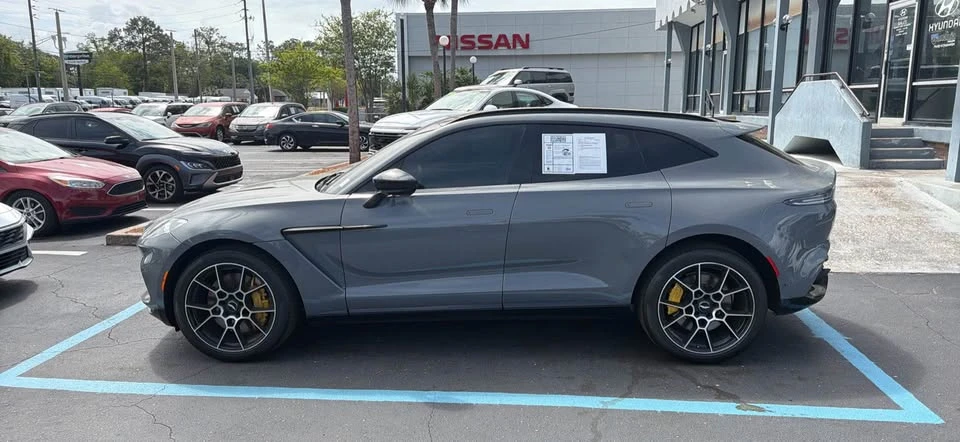 2021 Aston Martin DBX - Image 2 of 7