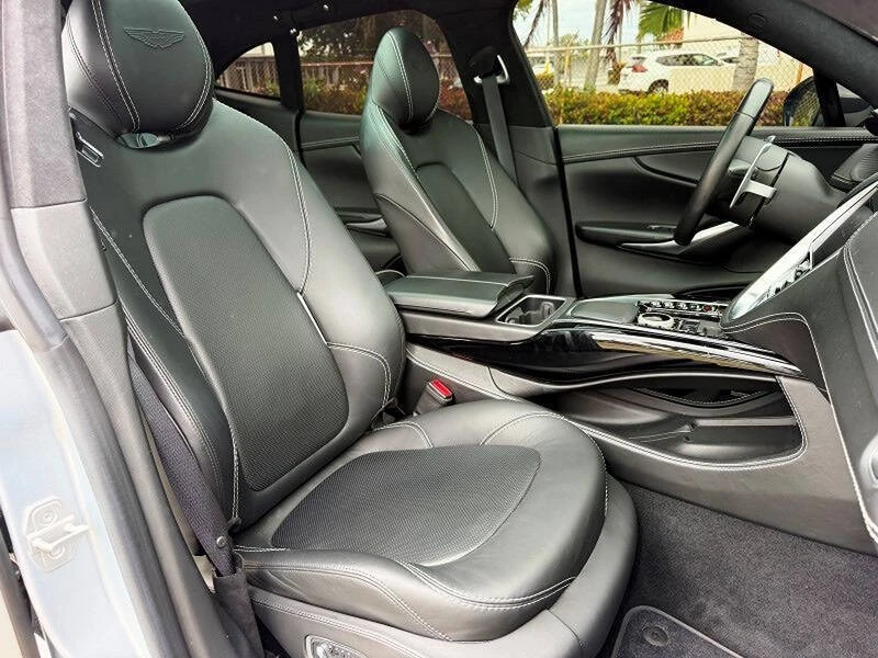 2021 Aston Martin DBX - Image 15 of 20