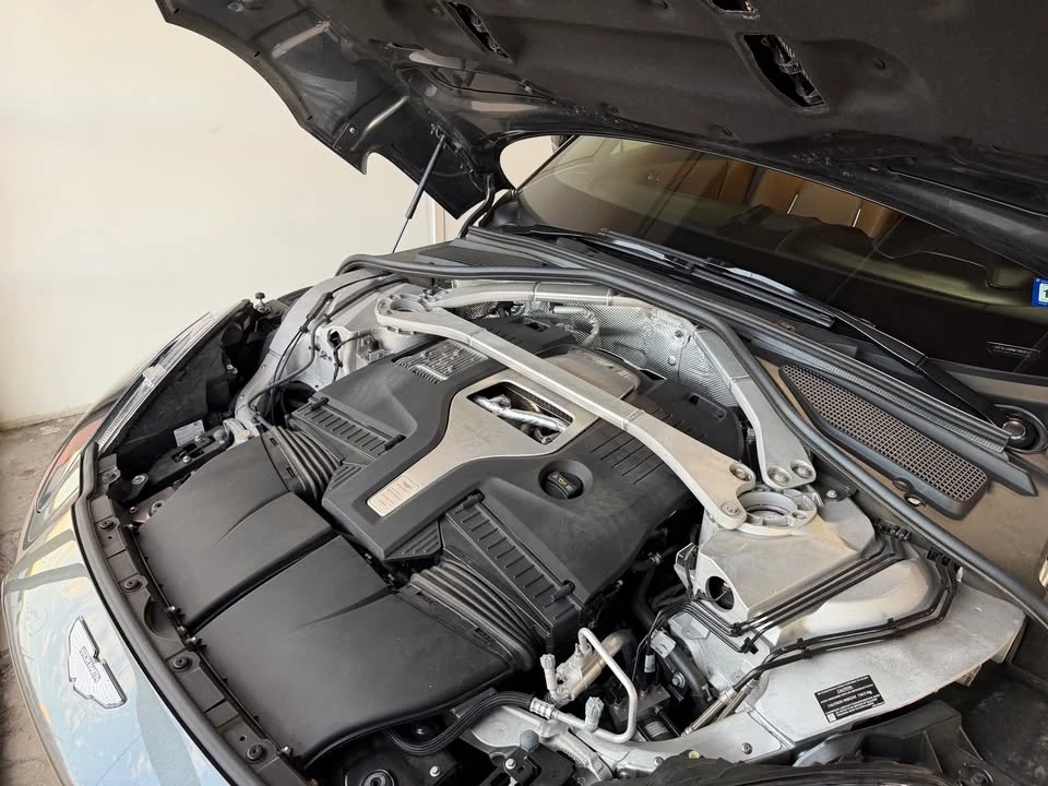 2021 Aston Martin DBX - Image 16 of 21
