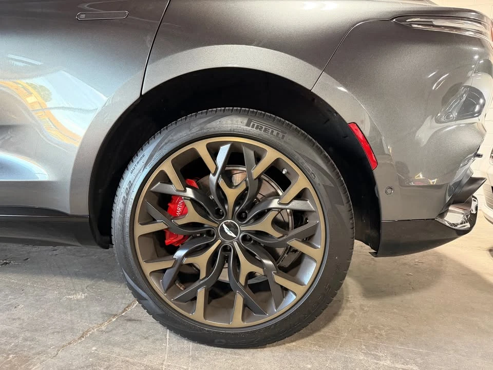2021 Aston Martin DBX - Image 7 of 21