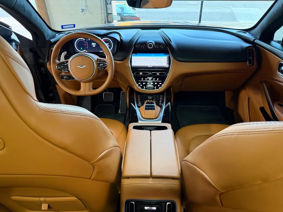 2021 Aston Martin DBX - Image 12 of 21