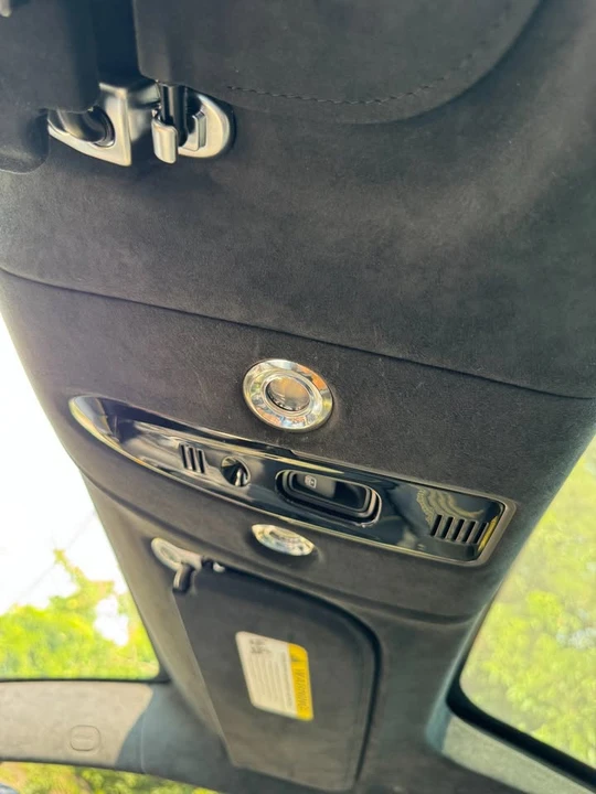 2021 Aston Martin DBX - Image 15 of 20