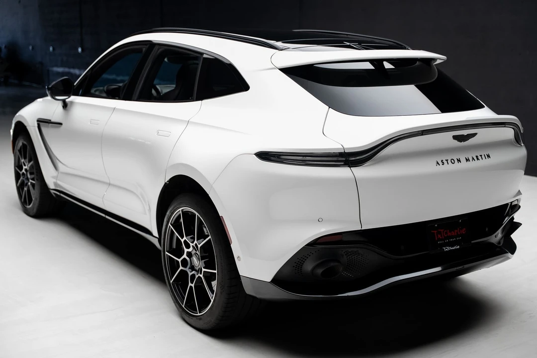 2021 Aston Martin DBX - Image 22 of 31