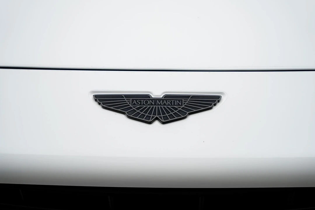 2021 Aston Martin DBX - Image 12 of 31