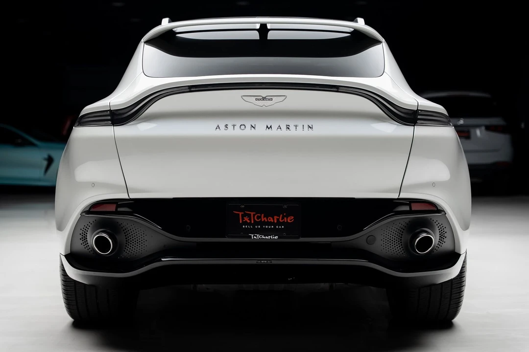2021 Aston Martin DBX - Image 26 of 31