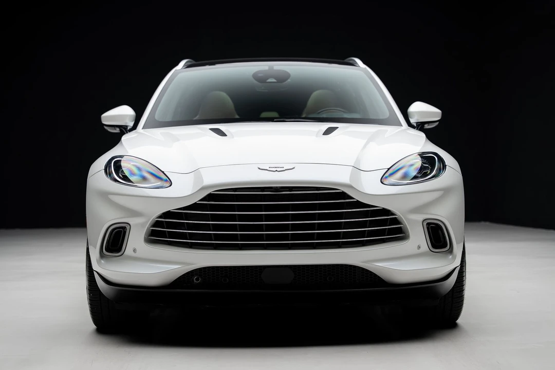 2021 Aston Martin DBX - Image 8 of 31