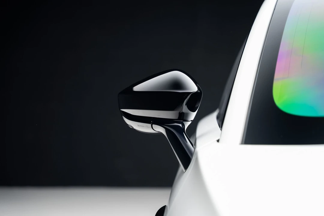 2021 Aston Martin DBX - Image 13 of 31