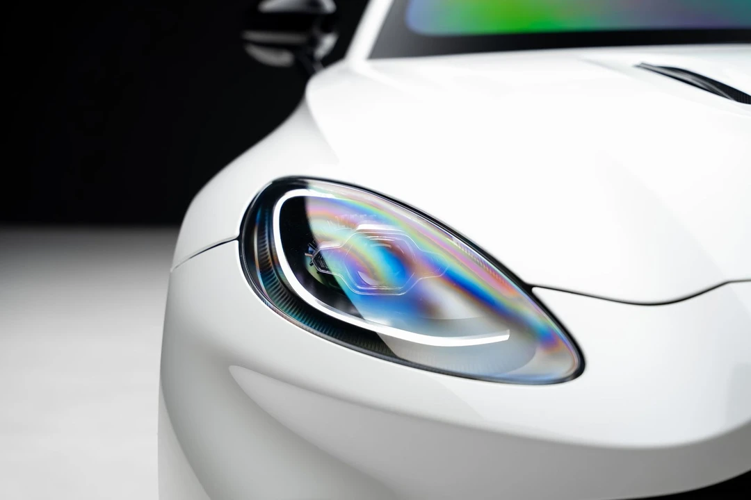 2021 Aston Martin DBX - Image 9 of 31