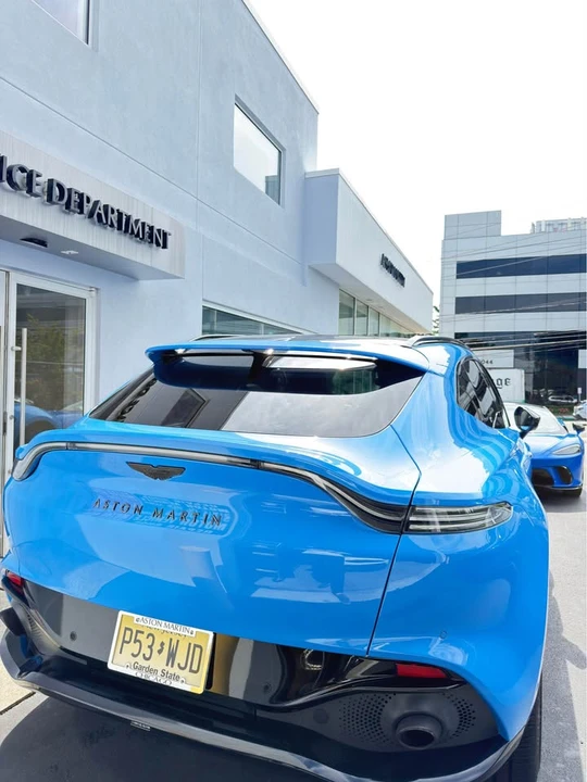 2021 Aston Martin DBX - Image 8 of 20