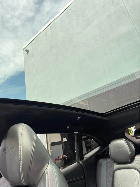 2021 Aston Martin DBX - Image 17 of 20
