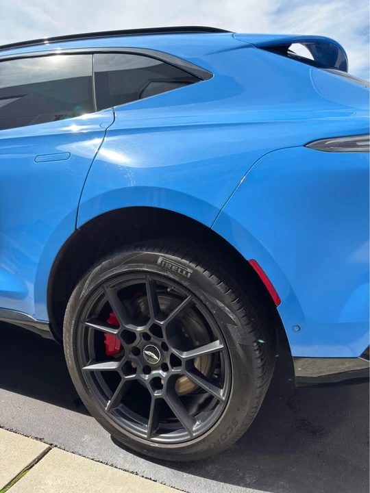 2021 Aston Martin DBX - Image 6 of 20