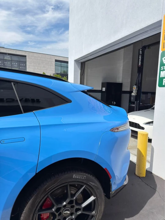 2021 Aston Martin DBX - Image 5 of 20
