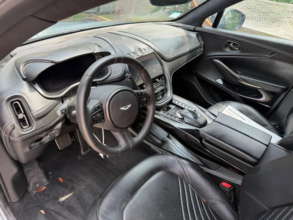 2021 Aston Martin DBX - Image 15 of 21