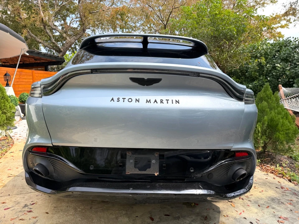 2021 Aston Martin DBX - Image 9 of 21