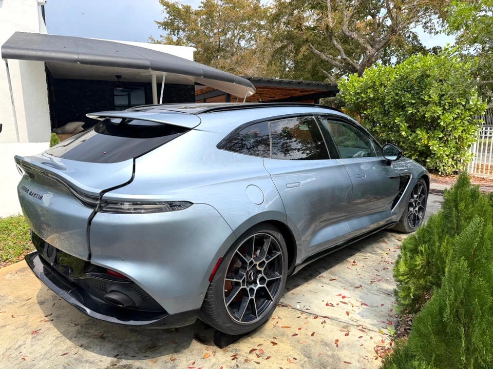 2021 Aston Martin DBX - Image 10 of 21