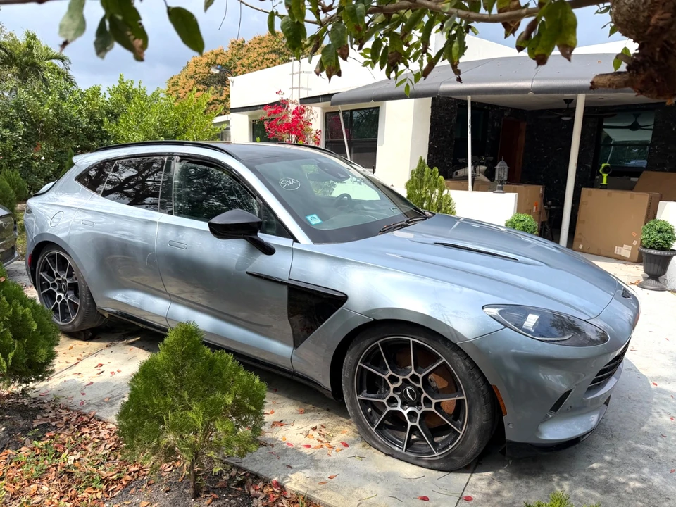 2021 Aston Martin DBX - Image 6 of 21