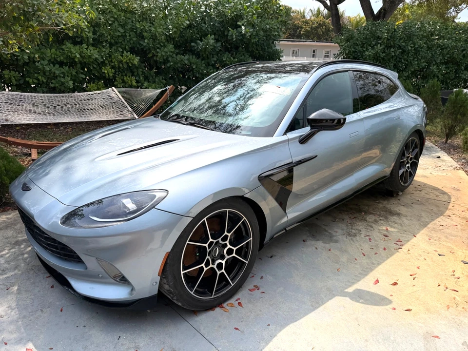 2021 Aston Martin DBX - Image 3 of 21