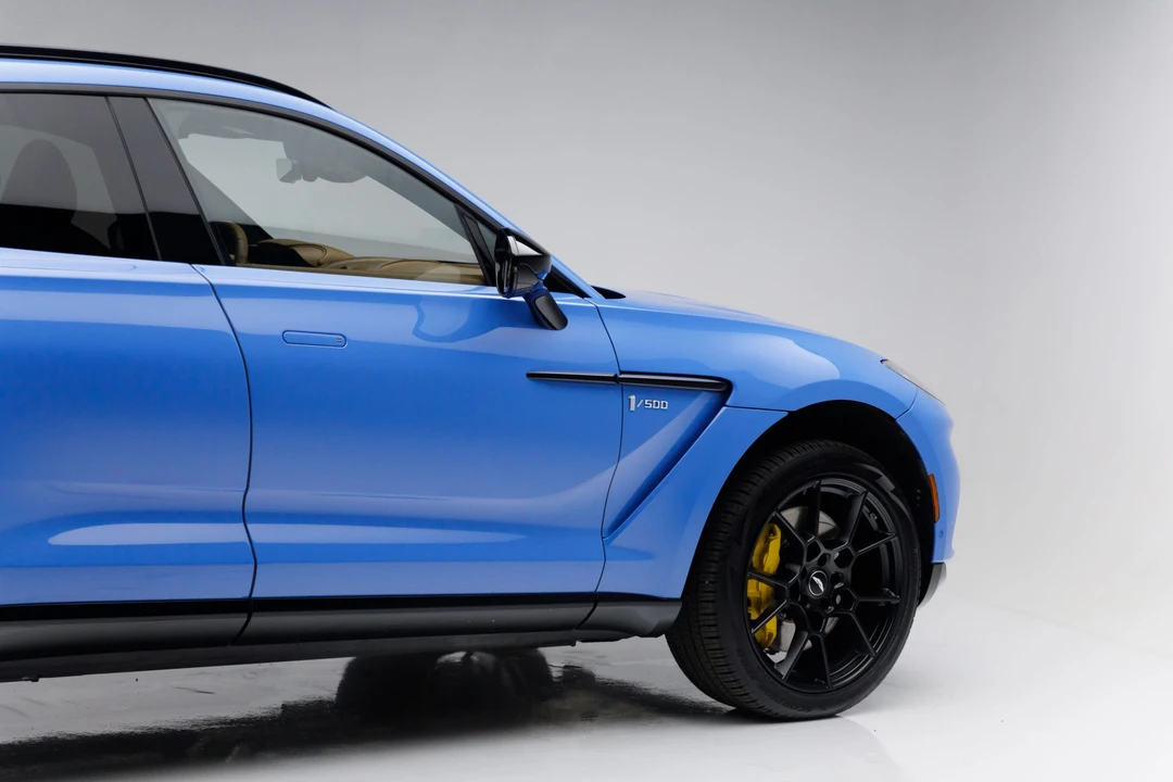 2021 Aston Martin DBX - Image 23 of 31