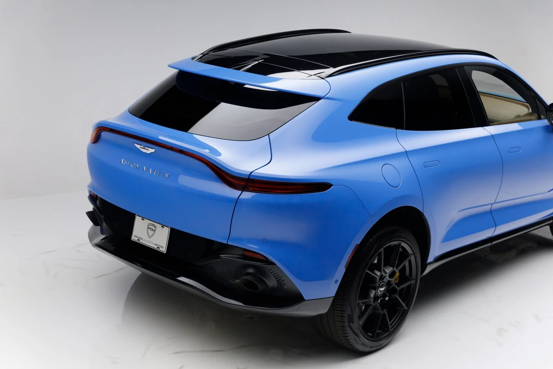 2021 Aston Martin DBX - Image 19 of 31