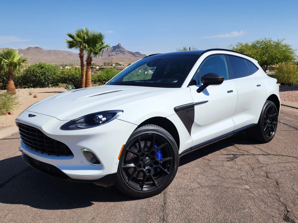 2021 Aston Martin DBX - Image 3 of 31
