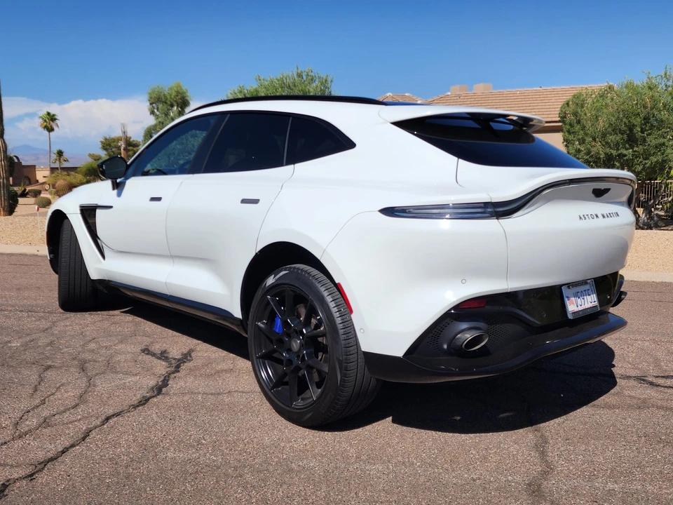 2021 Aston Martin DBX - Image 5 of 31