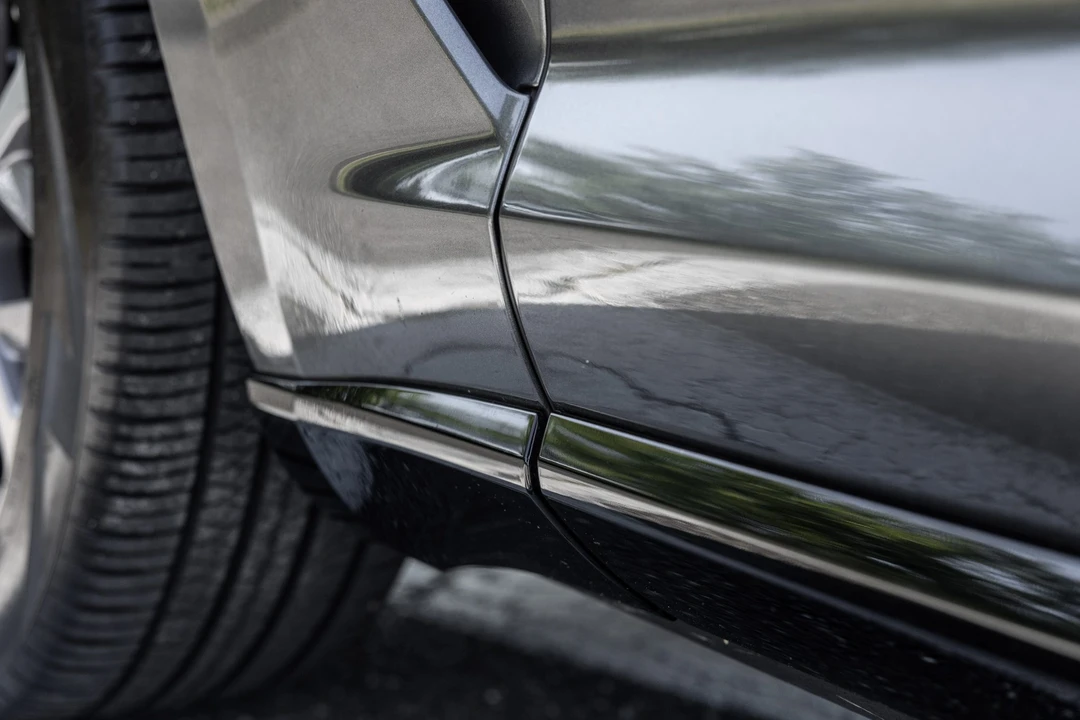 2021 Aston Martin DBX - Image 28 of 31
