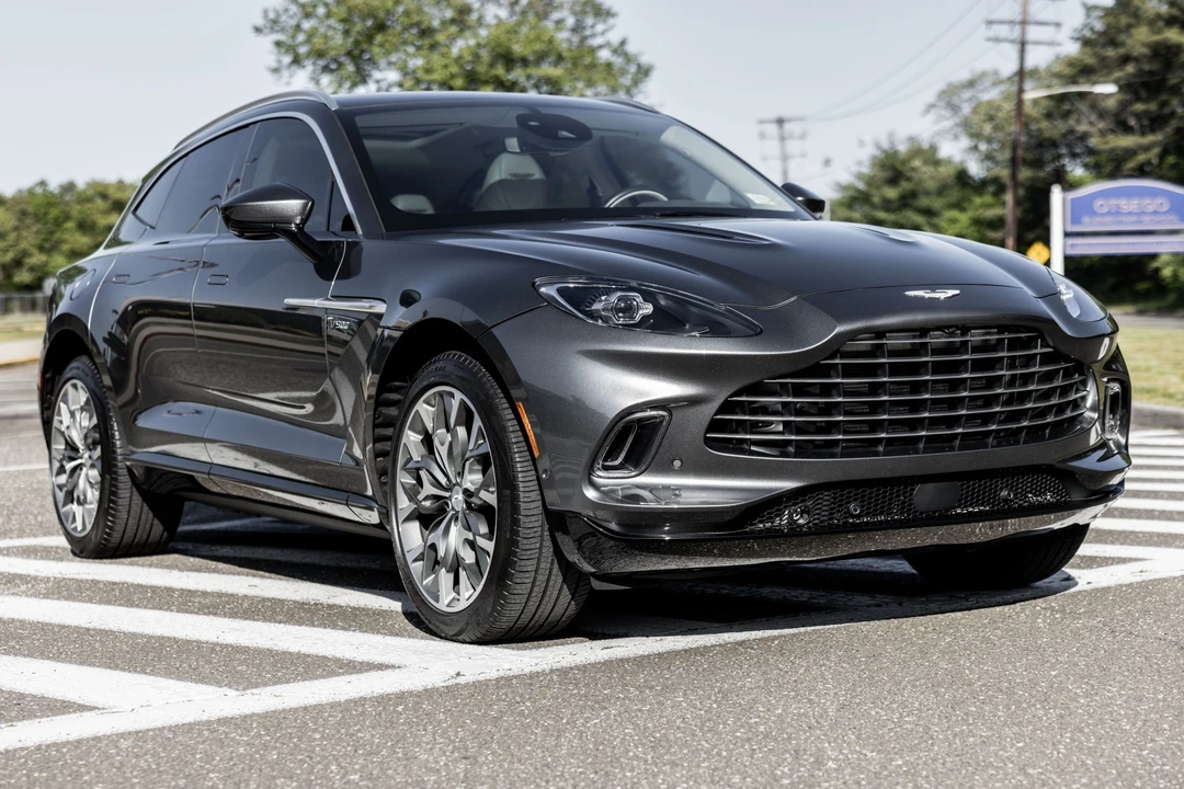 2021 Aston Martin DBX - Image 4 of 31