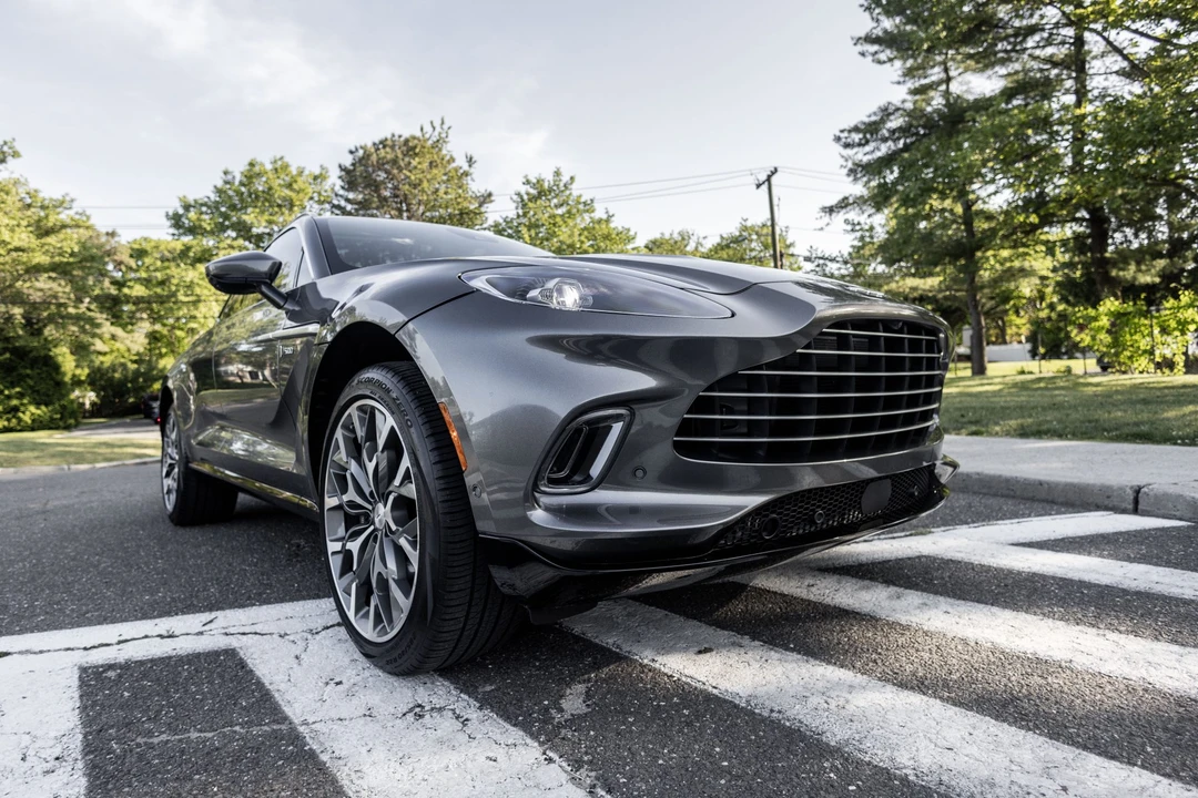 2021 Aston Martin DBX - Image 12 of 31