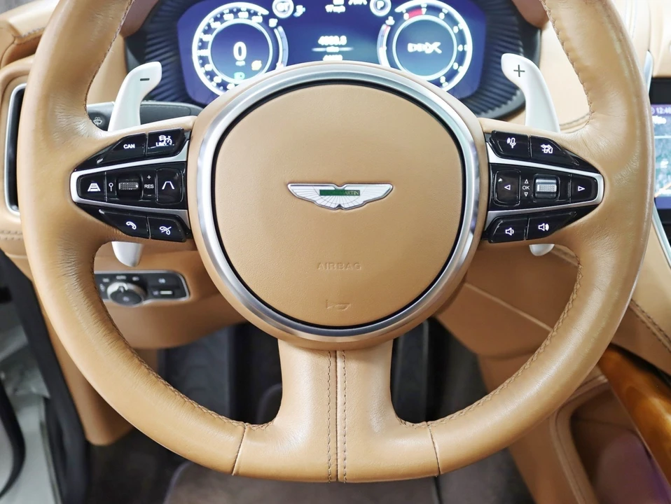 2021 Aston Martin DBX - Image 14 of 21