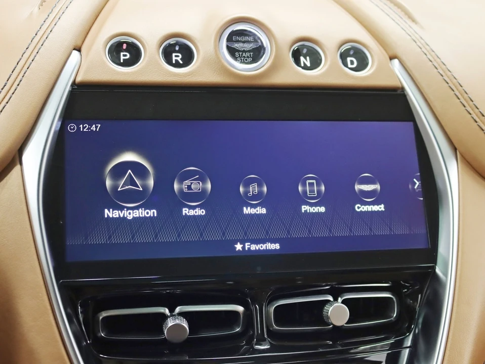 2021 Aston Martin DBX - Image 17 of 21