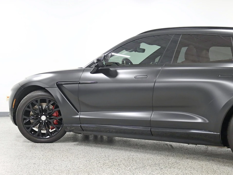 2021 Aston Martin DBX - Image 11 of 21