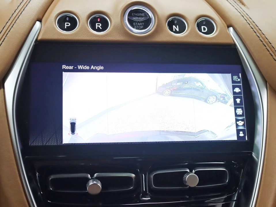 2021 Aston Martin DBX - Image 20 of 21