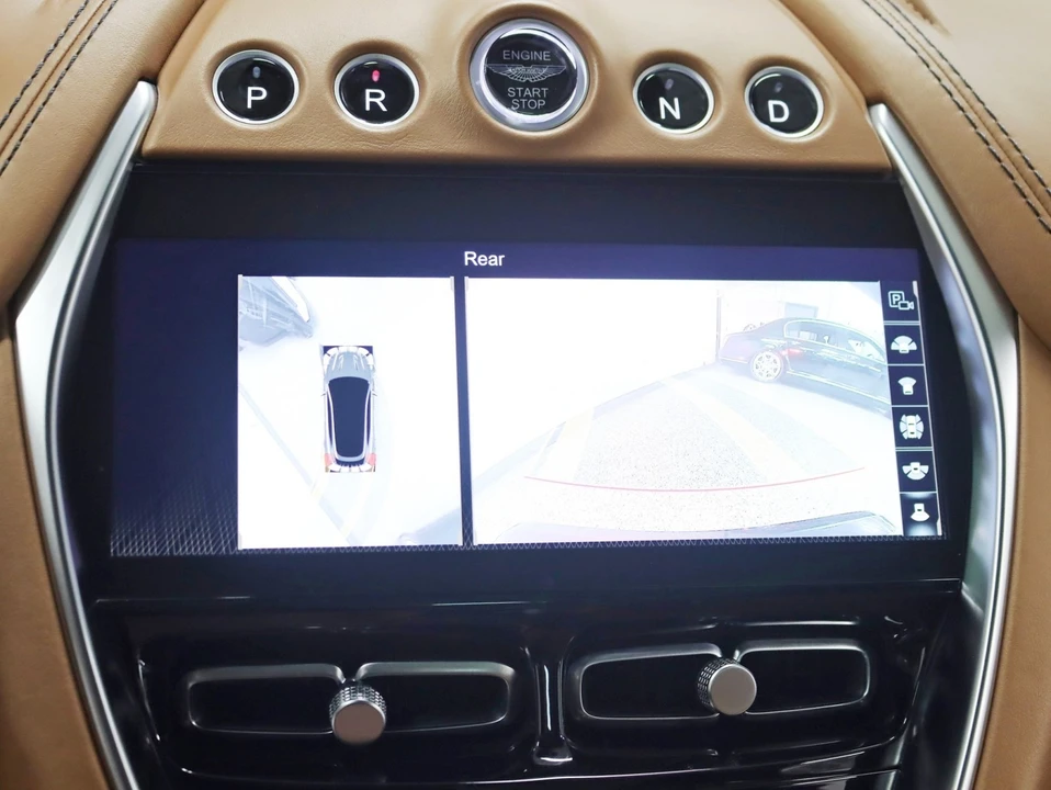 2021 Aston Martin DBX - Image 19 of 21
