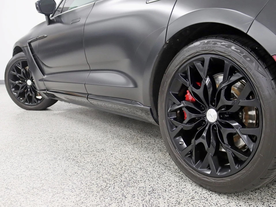 2021 Aston Martin DBX - Image 12 of 21