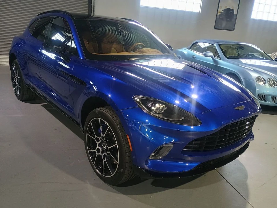 2021 Aston Martin DBX - Image 7 of 12