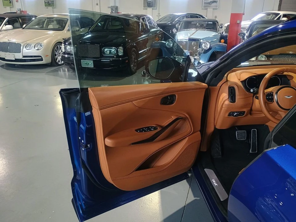 2021 Aston Martin DBX - Image 11 of 12