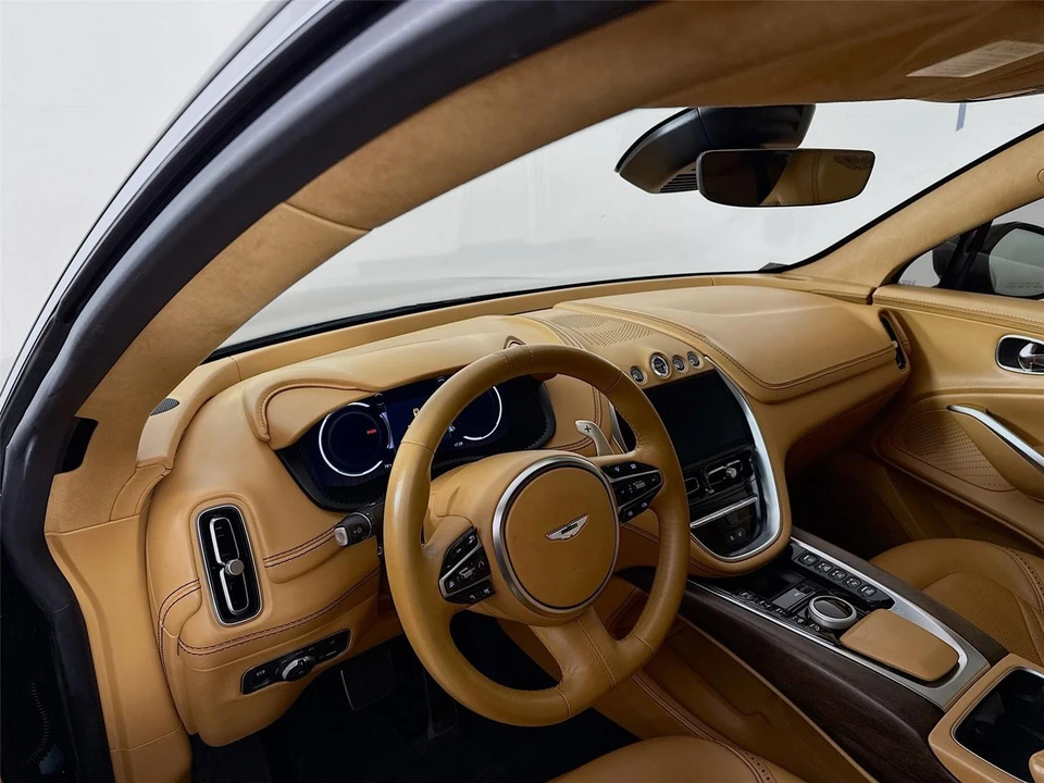 2021 Aston Martin DBX - Image 9 of 21