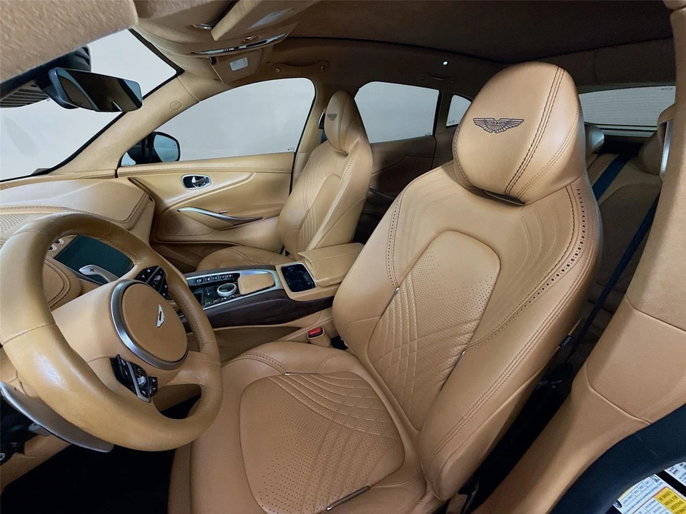 2021 Aston Martin DBX - Image 19 of 21