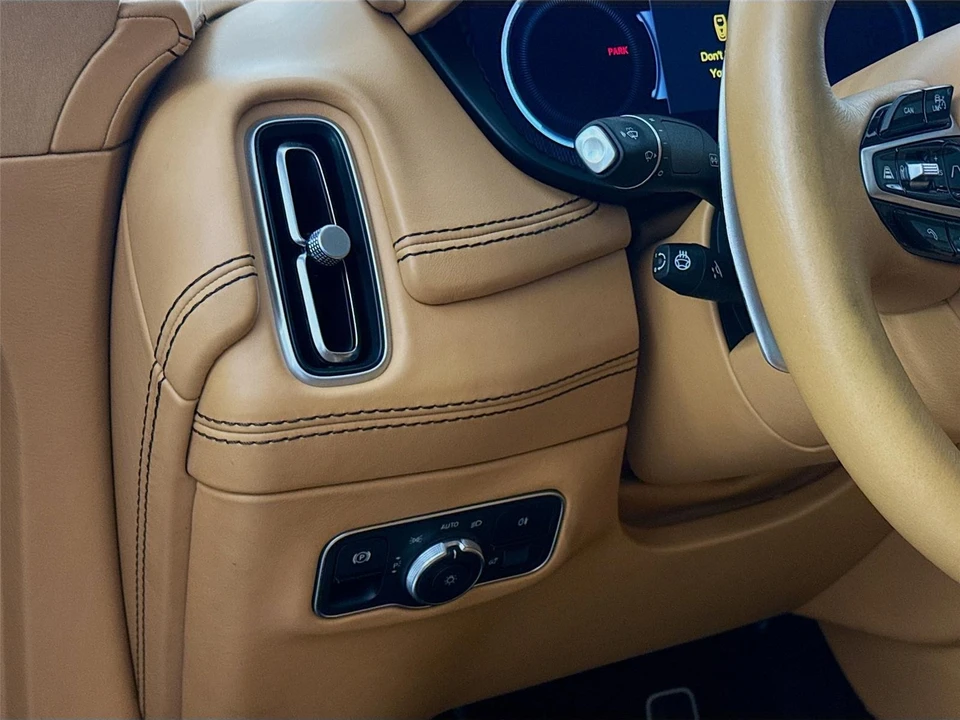 2021 Aston Martin DBX - Image 7 of 14