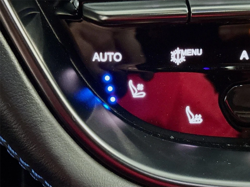 2021 Aston Martin DBX - Image 12 of 21