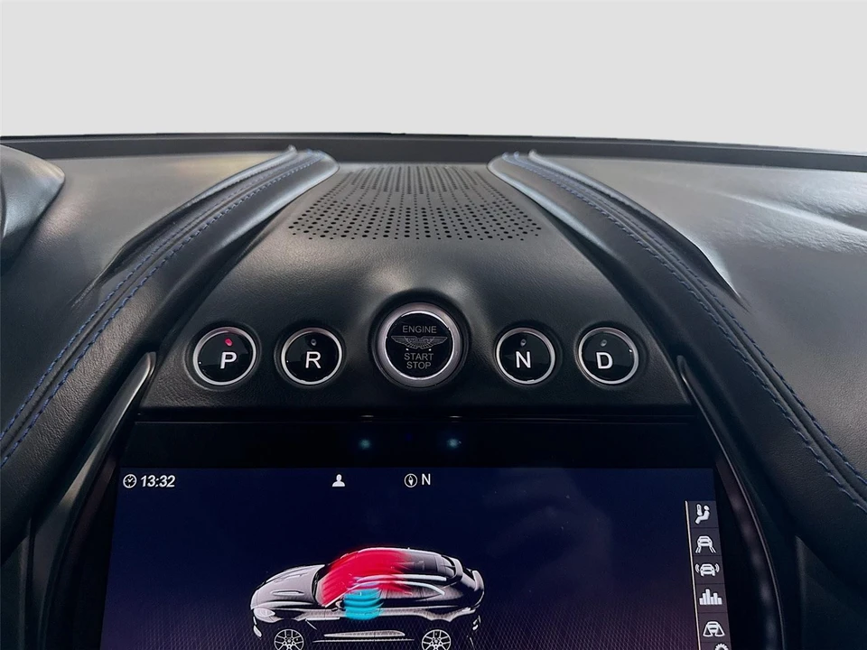 2021 Aston Martin DBX - Image 15 of 31