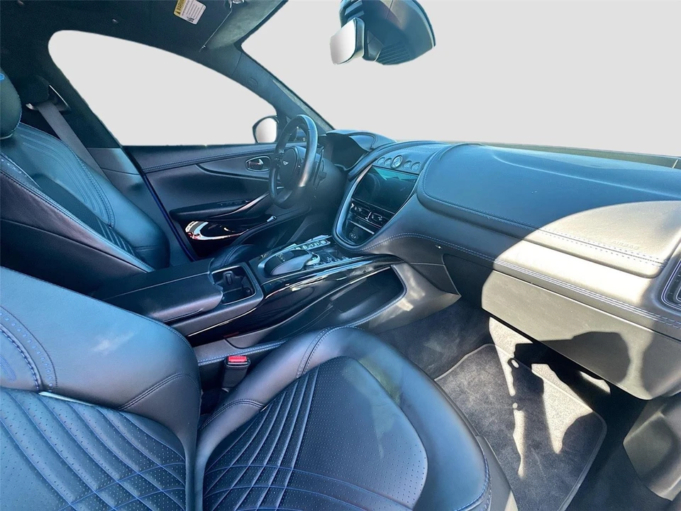 2021 Aston Martin DBX - Image 11 of 17