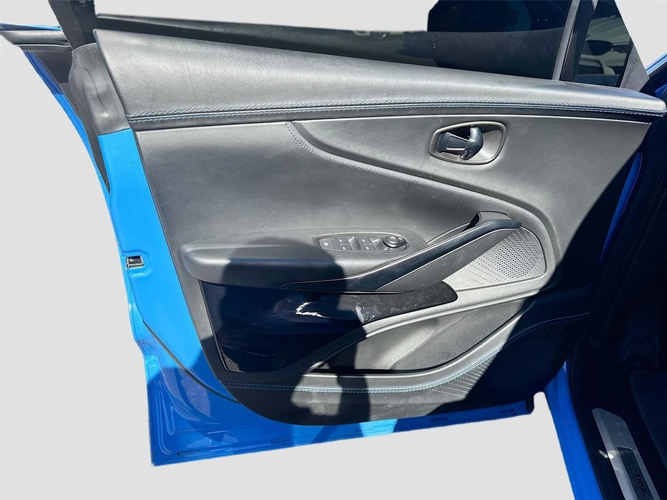 2021 Aston Martin DBX - Image 14 of 17