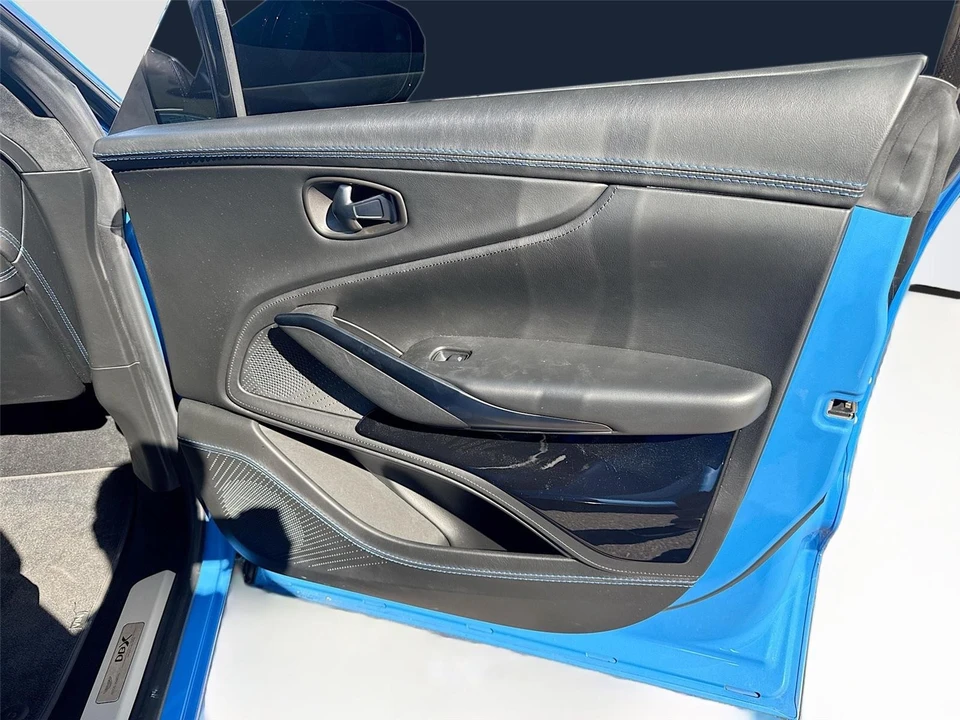 2021 Aston Martin DBX - Image 9 of 17