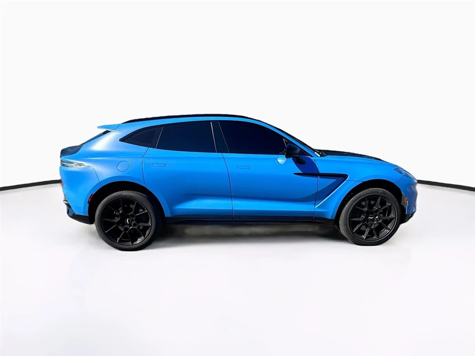 2021 Aston Martin DBX - Image 8 of 17