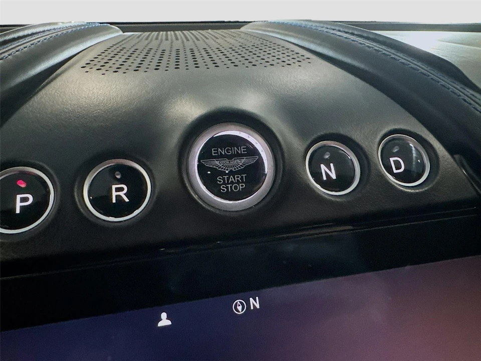 2021 Aston Martin DBX - Image 13 of 31