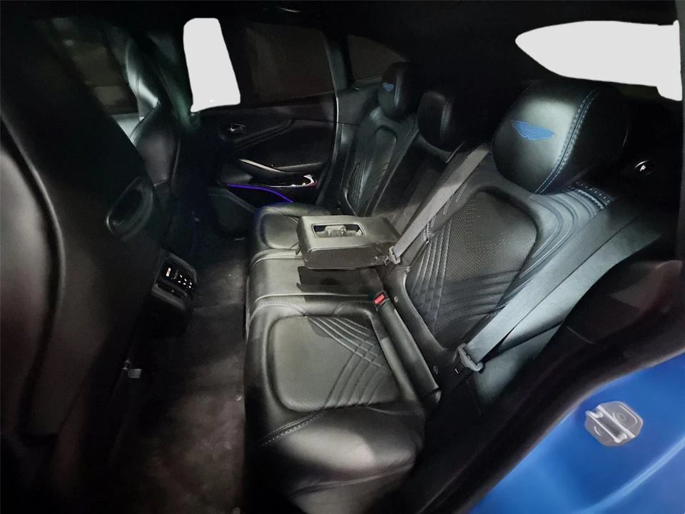 2021 Aston Martin DBX - Image 18 of 31